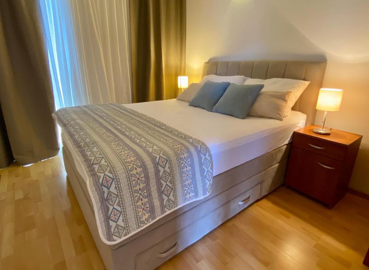 Apartmani Peric Стари Град Экстерьер фото